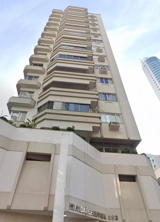Apto Av Brasil Quadra Mar Balneário Camboriú Kültér fotó